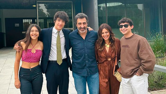 Nuria Roca celebra la graduación de su hijo Pau