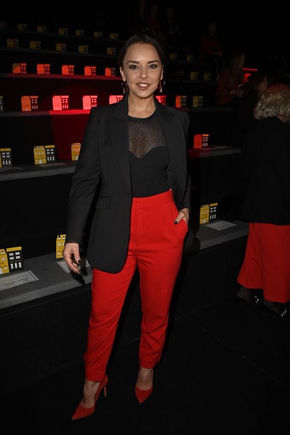 La artista, de 44 años, ha invitado a todos sus compañeros de Operación Triunfo a la boda y ha declarado que el mejor regalo que puede recibir ese día es la asistencia de todos ellos
