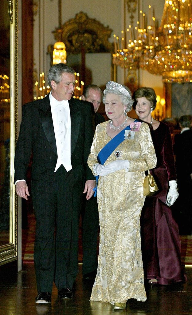 Reina Isabel II