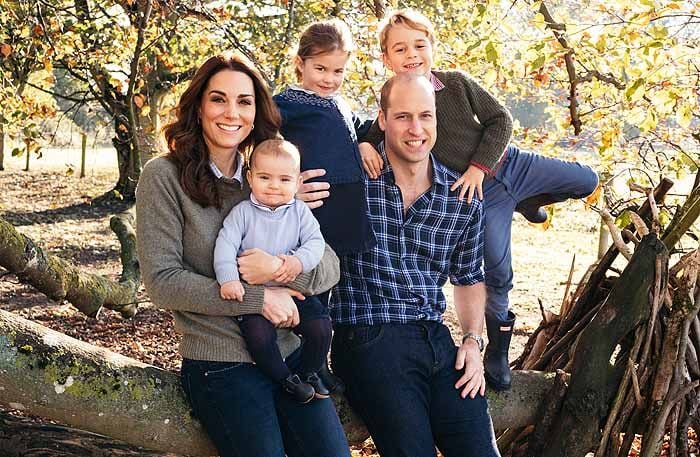 Duques de Cambridge con sus hijos