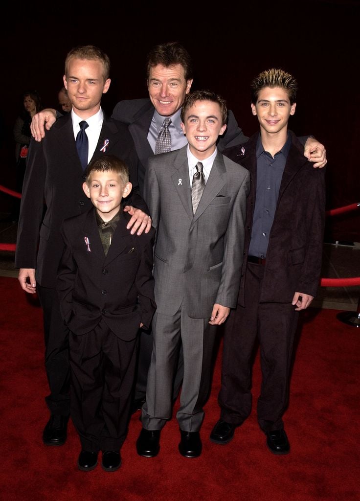 Parte del elenco de 'Malcolm el de en medio': Chris Masterson, Erik Per Sullivan, Bryan Cranston, Frankie Muniz y Justin Berfield en la 53° edición de los Emmy Awards