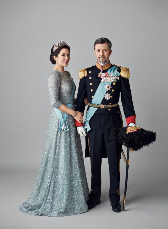 Federico y Mary de Dinamarca en un posado oficial