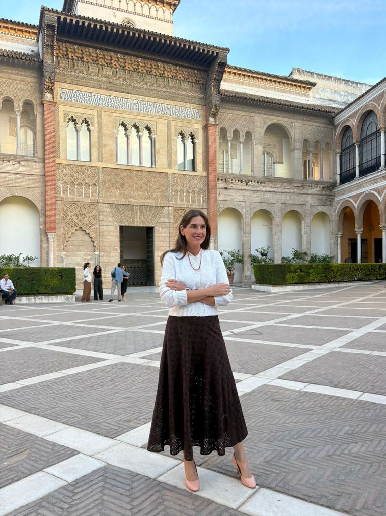 Lourdes Montes en un desfile en Sevilla