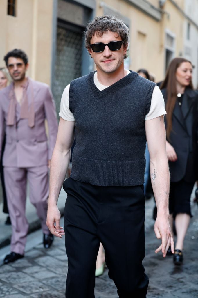 Paul Mescal es invitado al desfile Crucero de Gucci en Italia