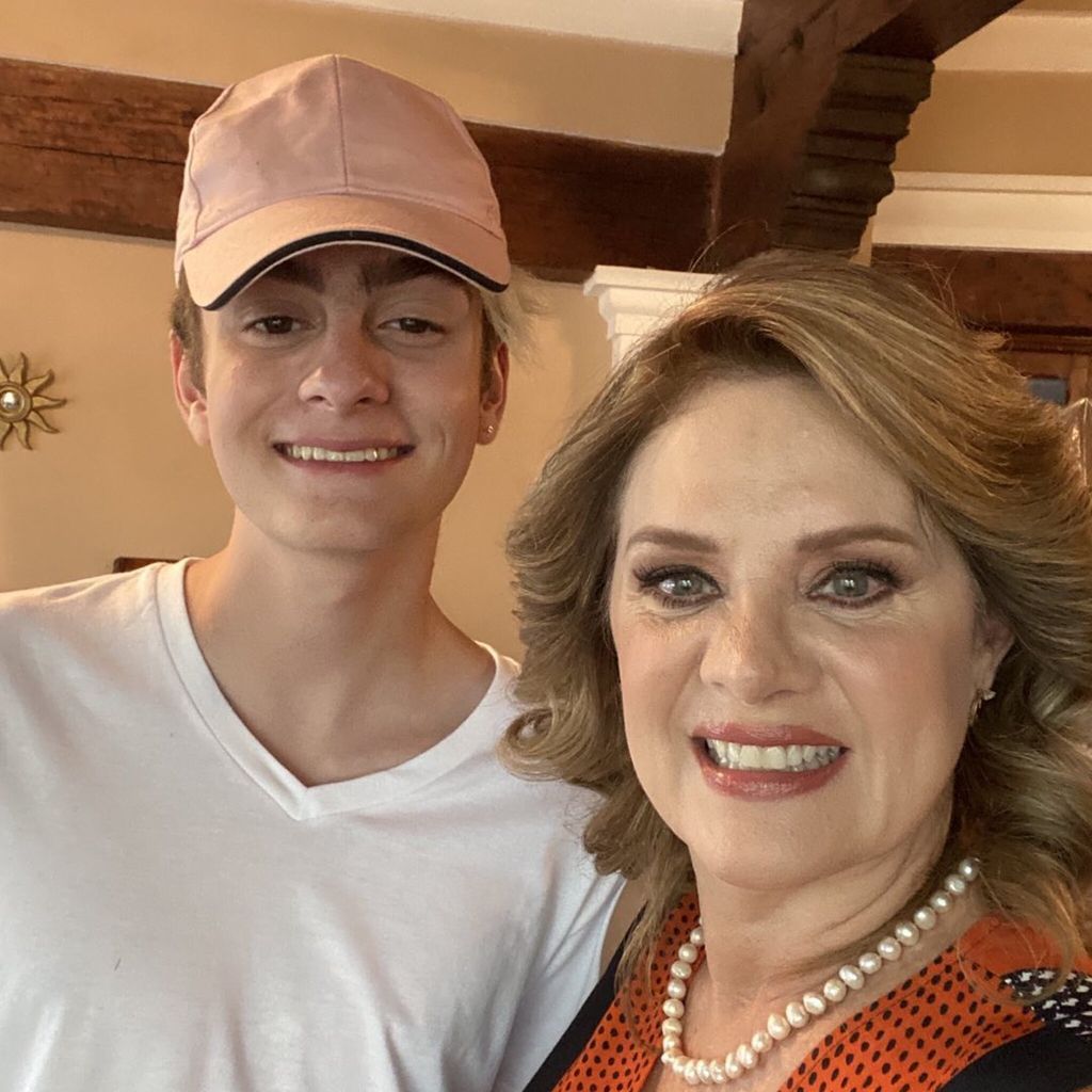erika buenfil y su hijo