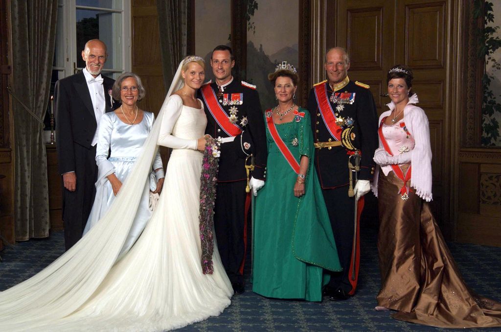 Foto oficial de la boda de Haakon y Mette-Marit de Noruega
