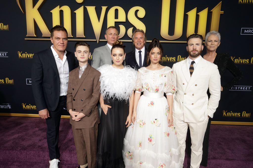 El cast de 'Puñales en la espalda' en la premier en 2019 