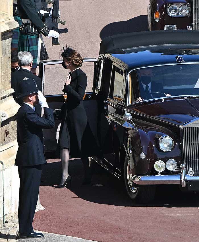 Las primeras imágenes de la Familia Real británica llegando a Windsor para el funeral 