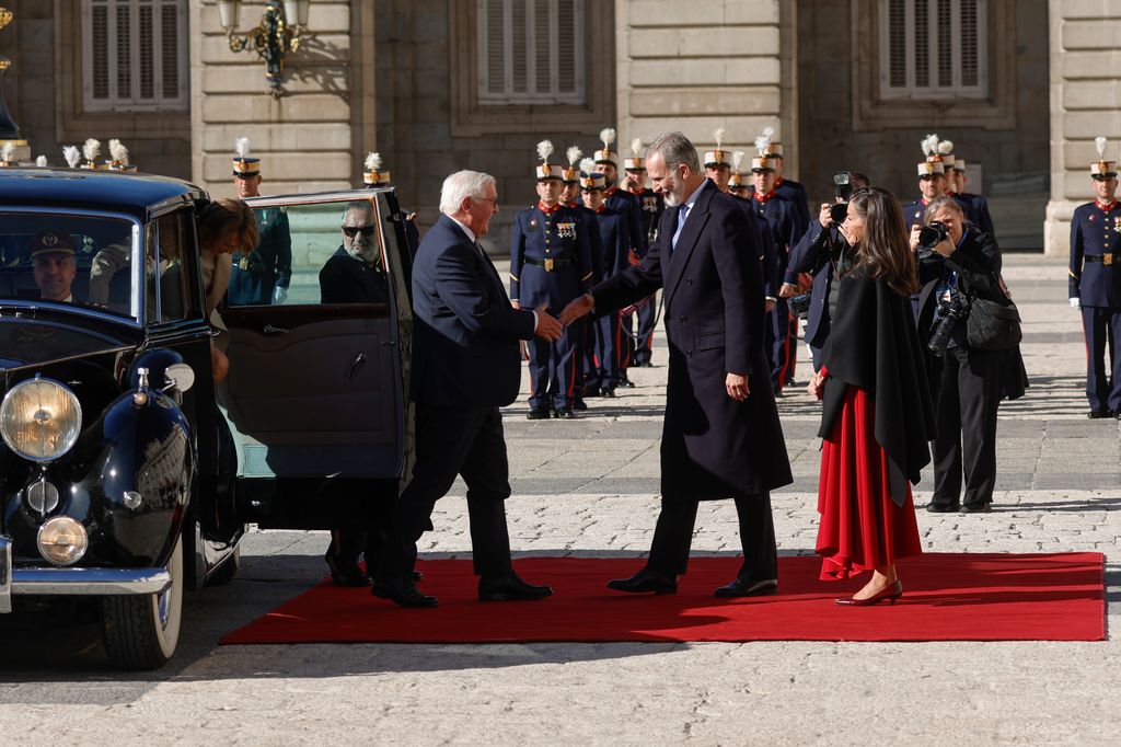 El rey Felipe recibe en el Patio de la Armería al presidente de Alemania