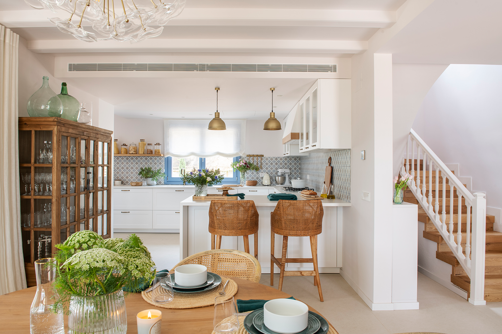 Cocina con península abierta. 