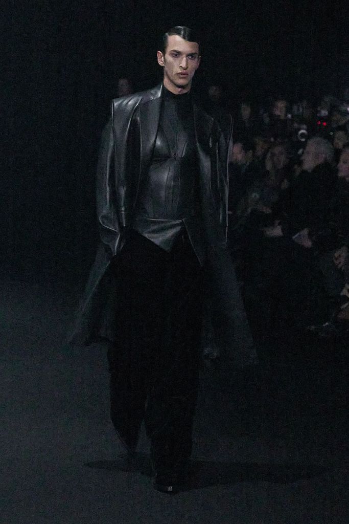 mugler009a
