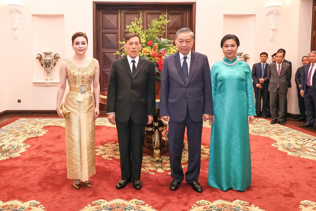 Los reyes de Tailandia han sido recibidos por el Gobierno de Vietnam