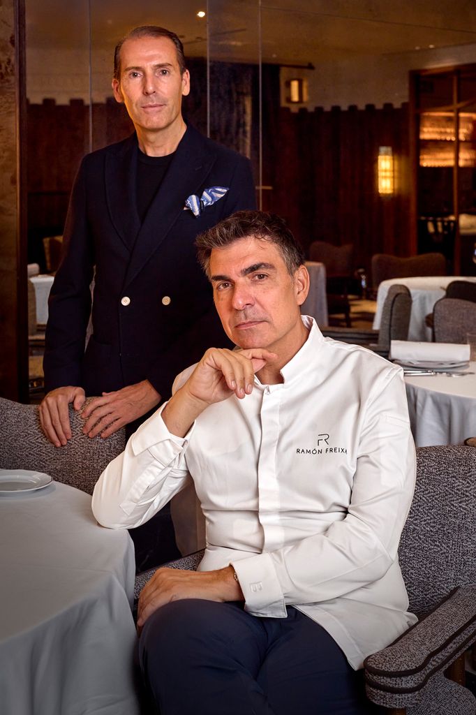 Ramón Freixa junto a su marido, David Castillo