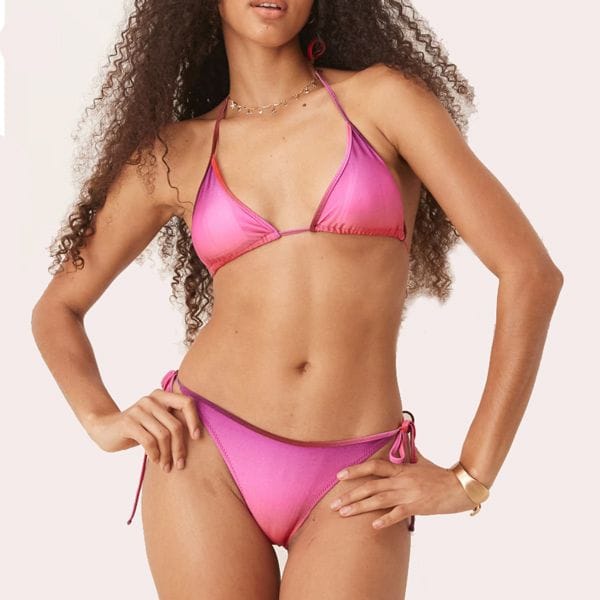 bikini rosa triangular con estampado degradado efecto atardecer de Mango