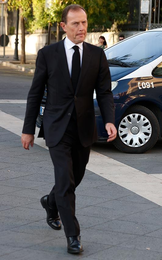 Emilio Butragueño en el funeral de Pepe Domingo Castaño