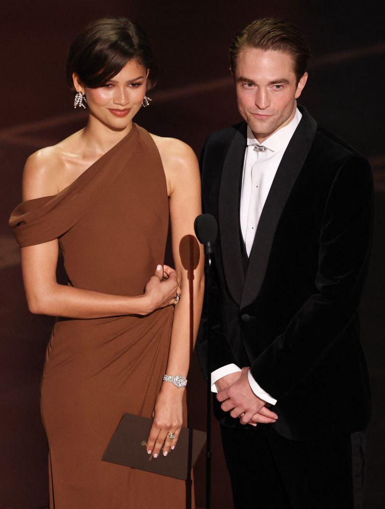 Zendaya y Robert Pattinson.