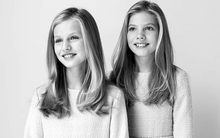 La princesa Leonor y la infanta Sofía, juntas por primera vez en una fotografía oficial 