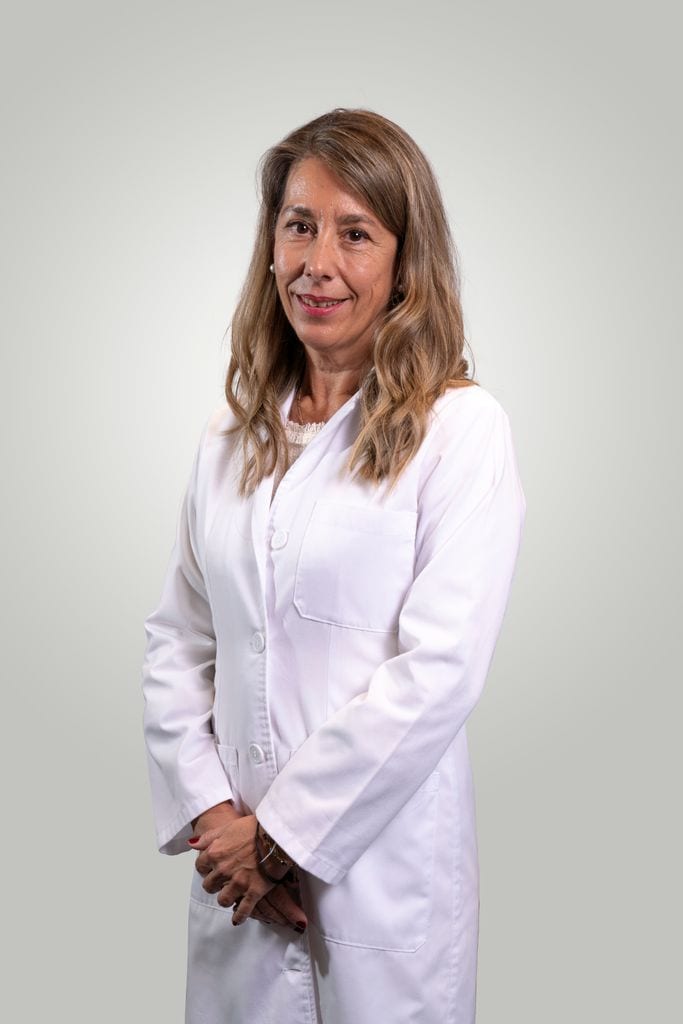Doctora María Rolindes Fernández Montes, oftalmóloga