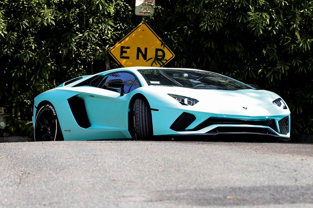 Justin Bieber en uno de sus coches