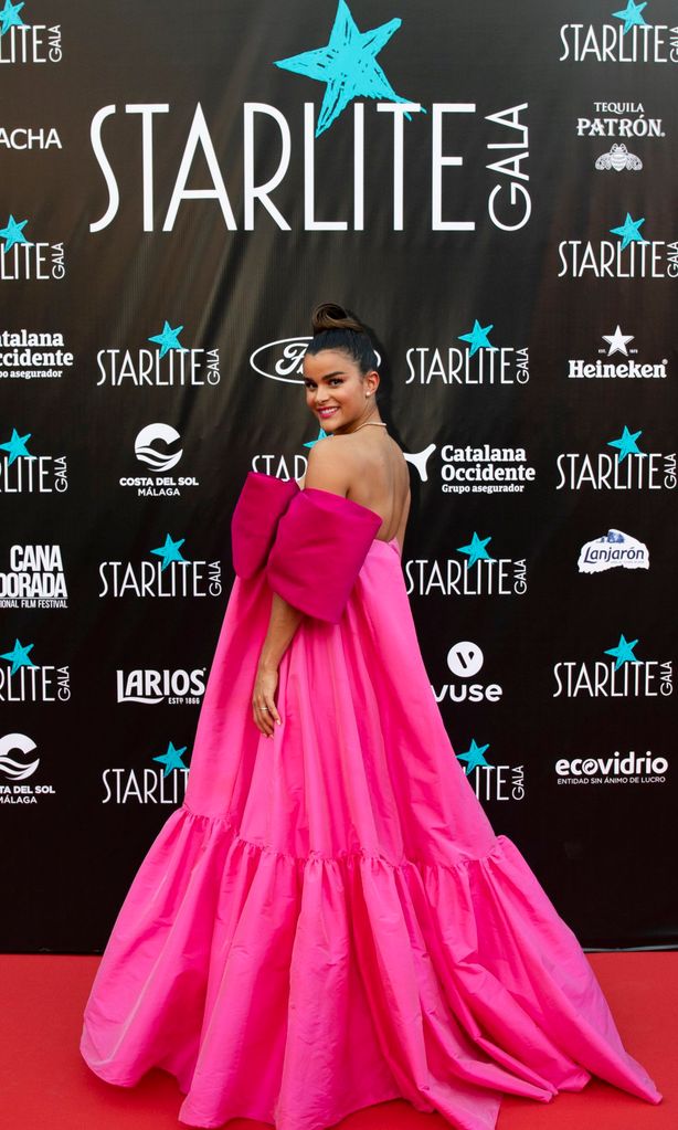 Clarissa Molina HOLA PLUS