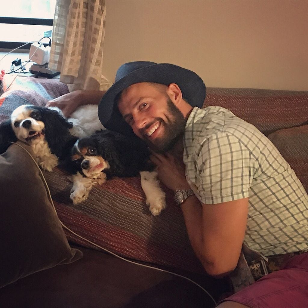 ryan fisher cuidador perros lady gaga