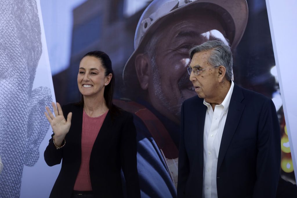 La presidenta de México, Claudia Sheinbaum, junto a Cuauhtemoc Cárdenas