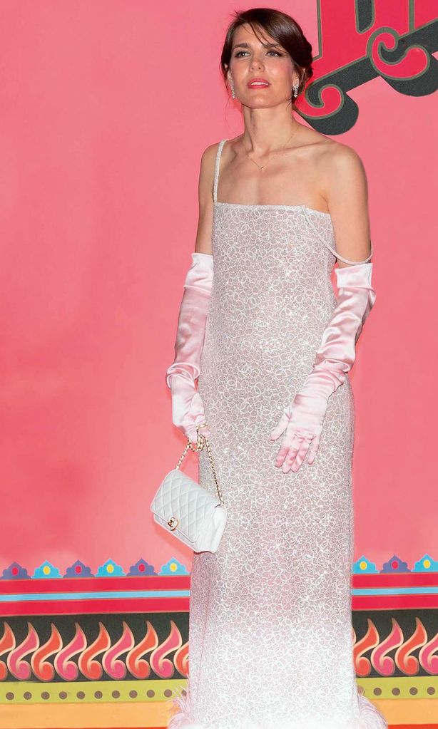 carlota casiraghi HOLA4105