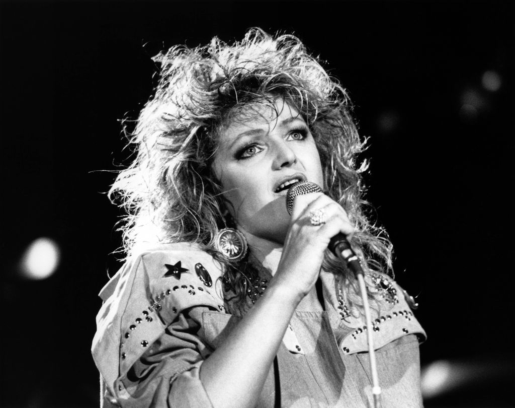 En este último año, Bonnie Tyler enfrentó severos problemas de salud, que la llevaron a permanecer internada.