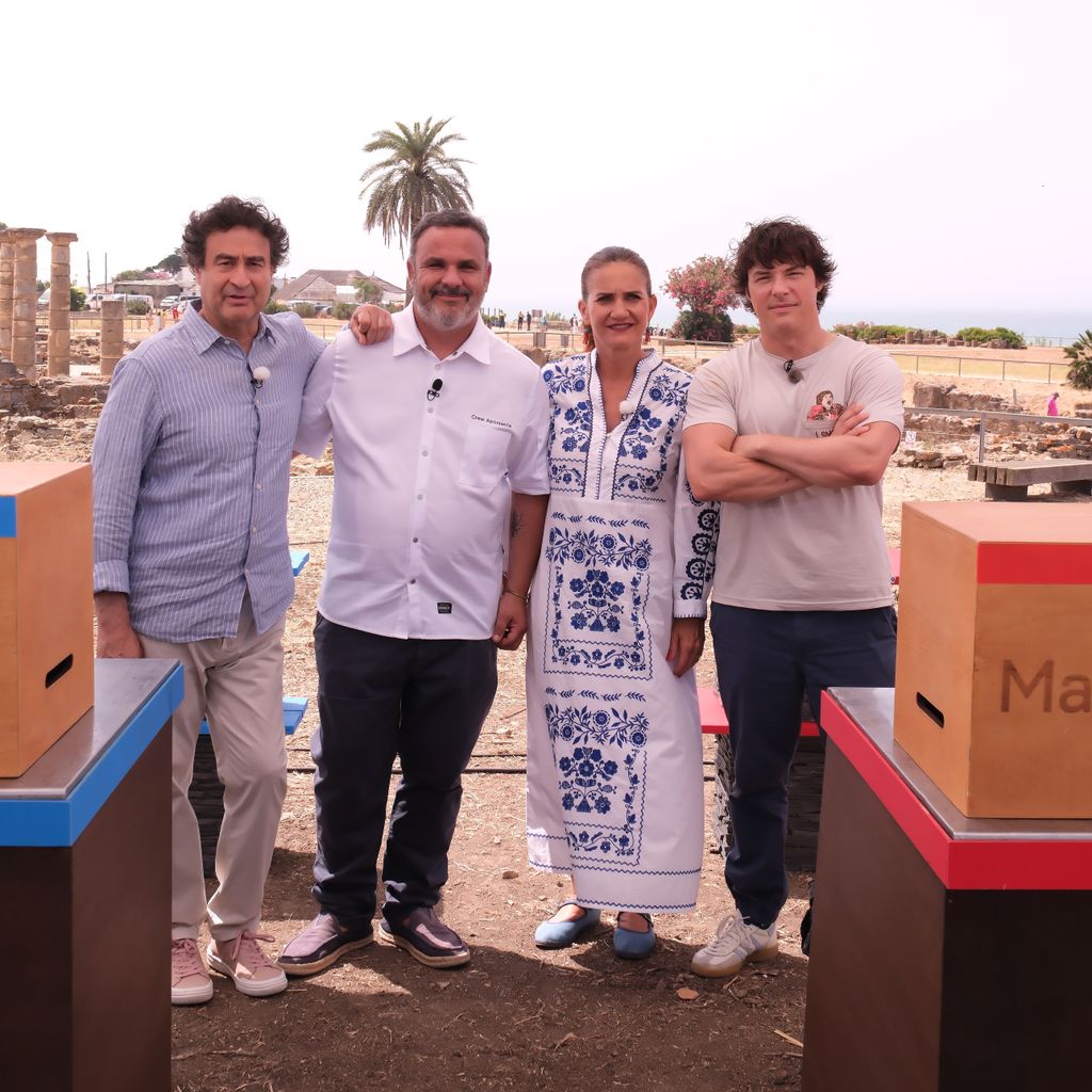 Los jueces de MasterChef con el cocinero Ángel León en Tarifa.