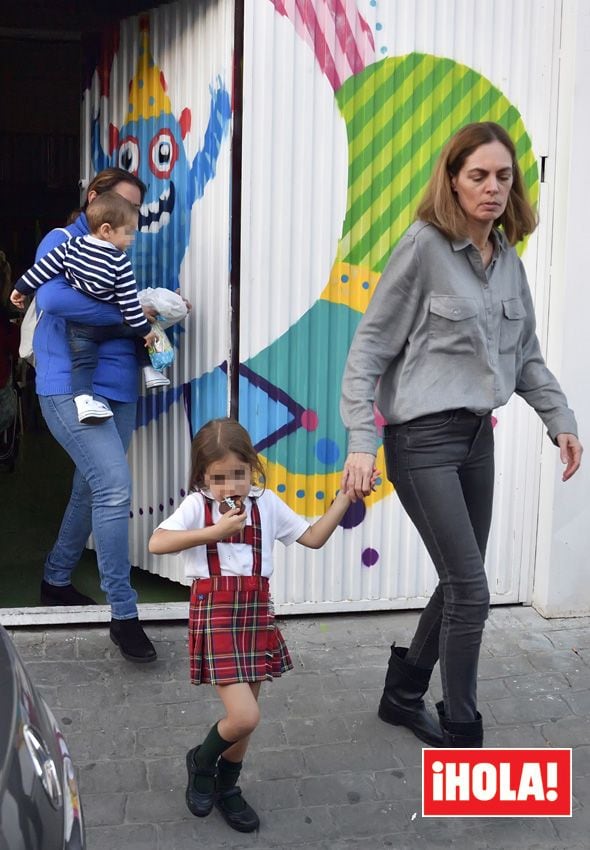 Carmen y Curro, los hijos de Francisco Rivera y Lourdes Montes, en el cumple de su primo Cayetano