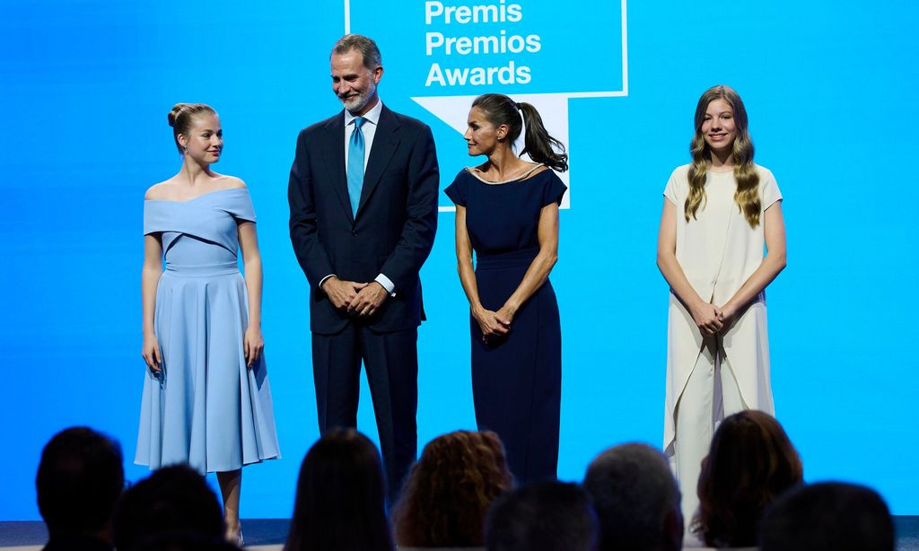 princess leonor of spain king felipe vi of spain queen letizia of spain and princess sofia of spain attend the 39 princesa de girona 39 foundation 2022 awards