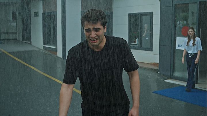 Afra Saraçoglu y Mert Ramzan Demir, protagonistas de 'Una nueva vida', desvelan sus escenas más difíciles de rodar