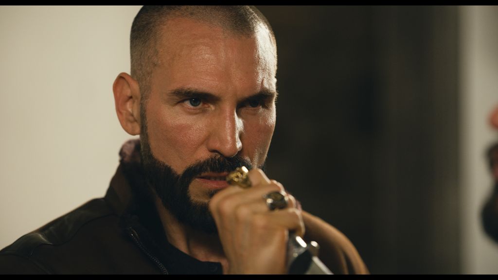 Escenas de Rafael Amaya en la última temporada de 'El Señor de los Cielos'.