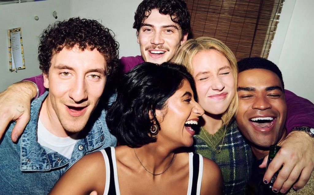 'Adultos' se presenta como la 'Friends' de la Generación Z