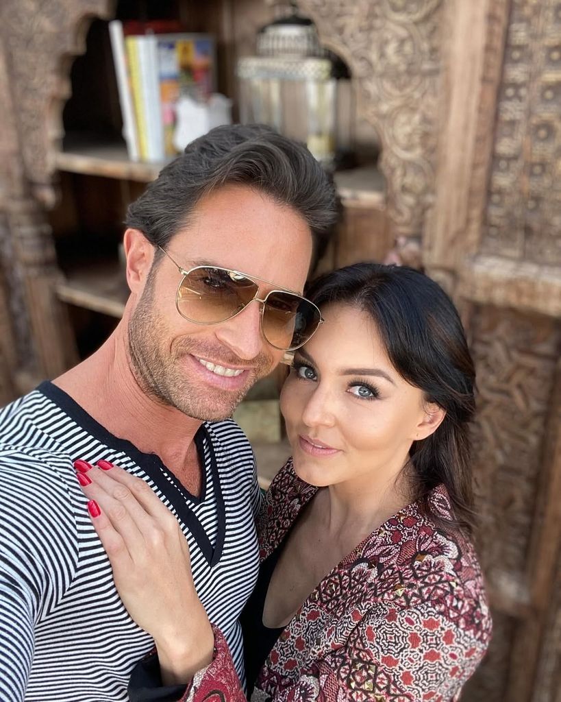 Angelique Boyer y Sebastián Rulli comenzaron su relación solo 2 meses después de haber terminado de grabar 'Lo que la vida me robó'.
