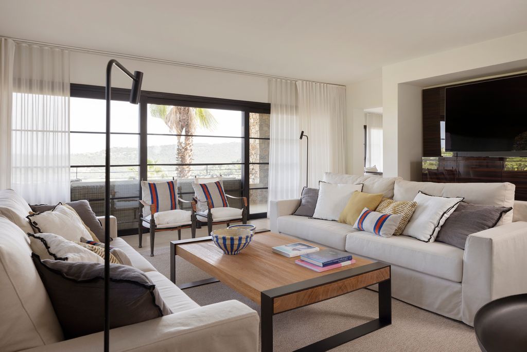 Salón con distribución en forma de U