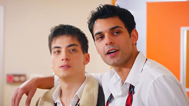 Te desvelamos los nuevos proyectos de Atakan Özkaya y Berk Bakioğlu, los primos más dispares de 'Hermanos'