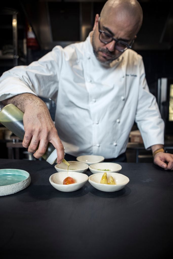 Víctor Corchado es el chef que está al frente de la cocina de Borona Bistró.