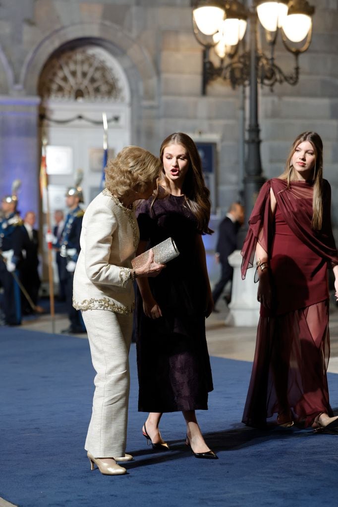 La reina Sofía, la princesa Leonor y la infanta Sofía en los Premios Princesa de Asturias 2025