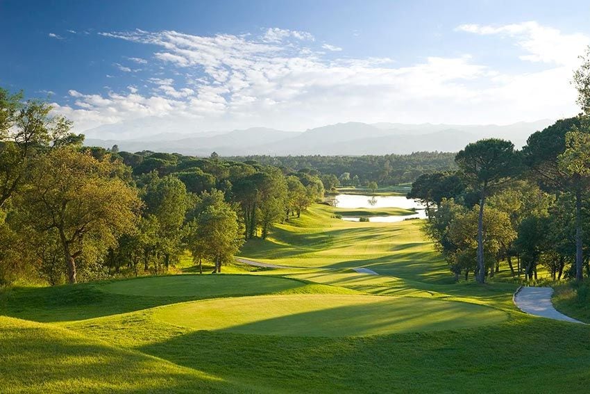 Vista del campo de golf Camiral Golf & Wellness
