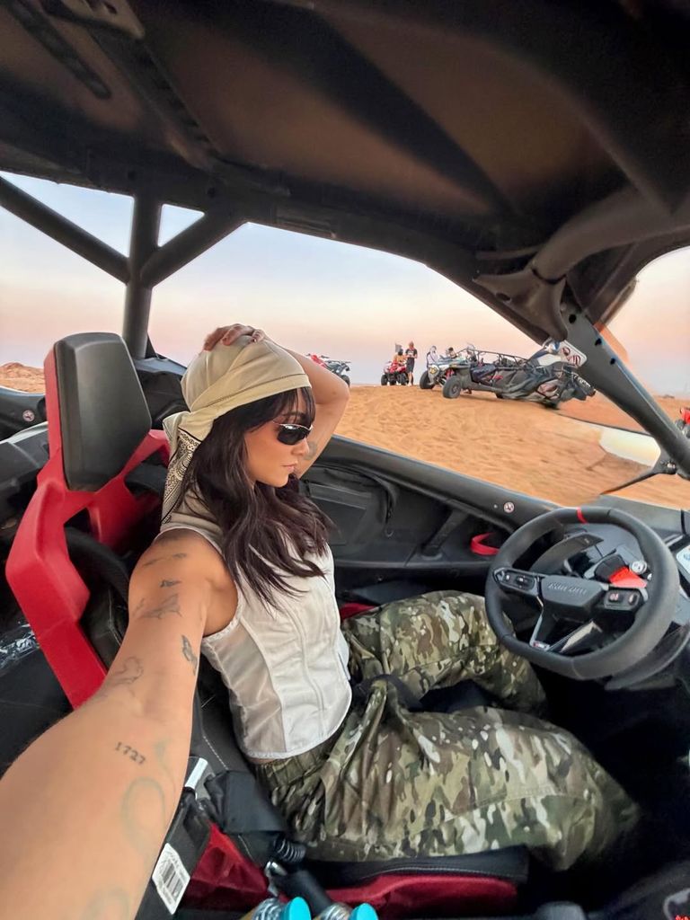 Sin duda, la cantante ha adoptado la faceta trotamundos de su pareja, pues ambos son unos ávidos apasionados de los viajes y las culturas del mundo