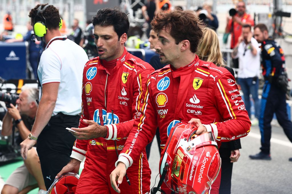 Los pilotos Carlos Sainz y Charles Leclerc, de la escudería Ferreri, en el Gran Premio de España de Fórmula 1 de 2024 