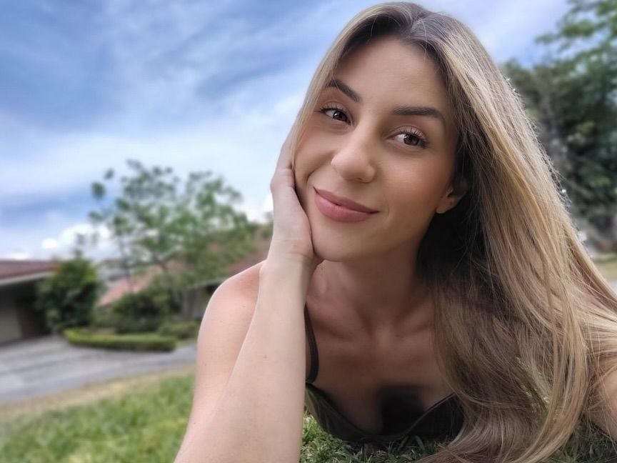 Mimi Ortiz es la guapa costarricense que flechó a Toni Costa en 2024.
