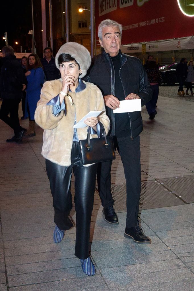 Carles Francino y Gema Muñoz llegan al Movistar Arena para asistir al último concierto de Joaquí­n Sabina, a 30 de noviembre de 2025, en Madrid (España) 