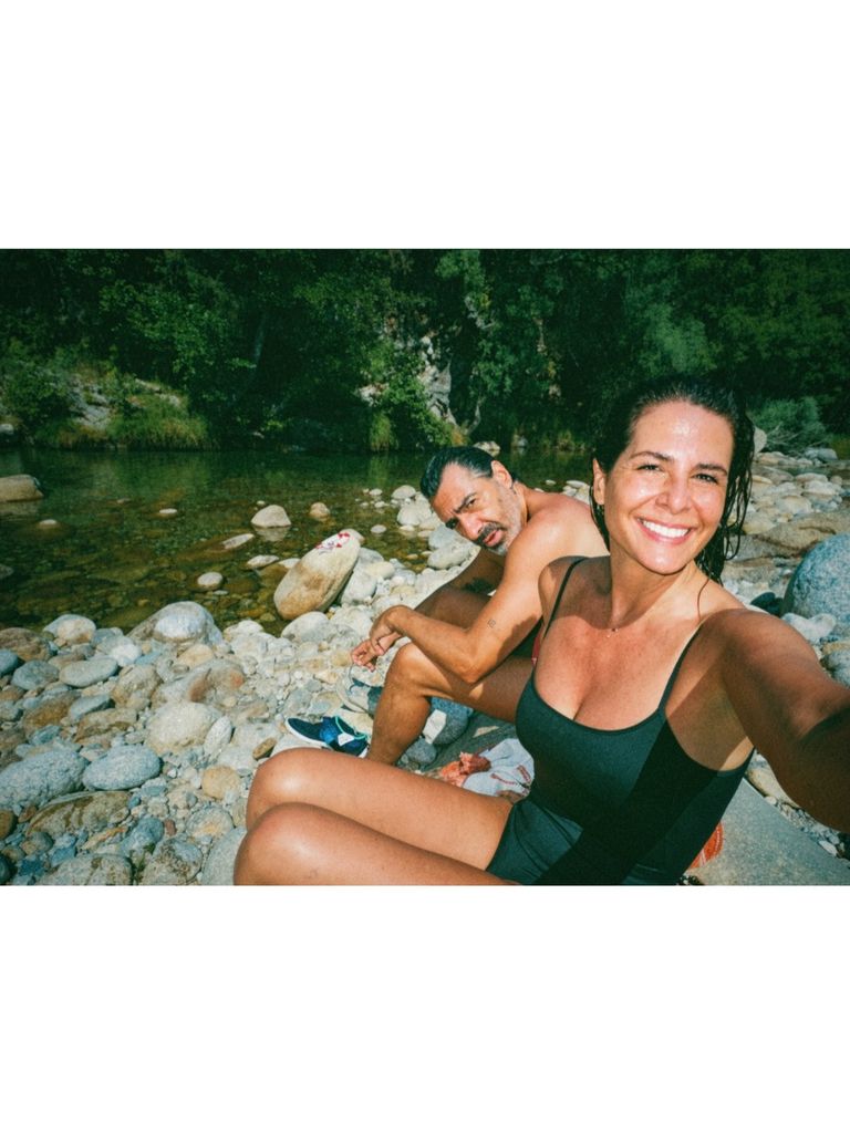 Juan del Val y Nuria Roca en bañador en Candeleda, Ávila