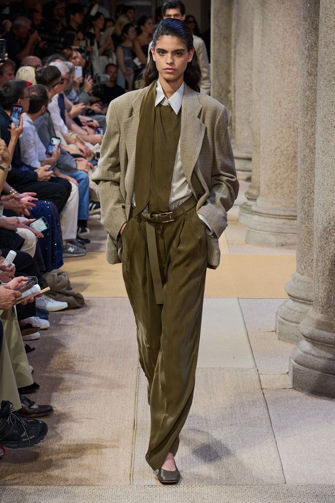Giorgio Armani Primavera/Verano 2027 Colección Crucero Mujer