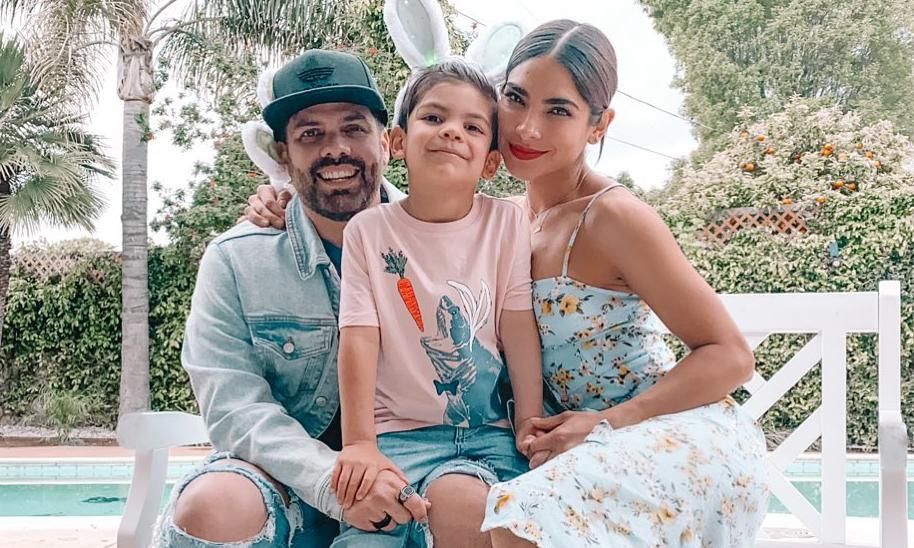 Alejandra Espinoza y su familia