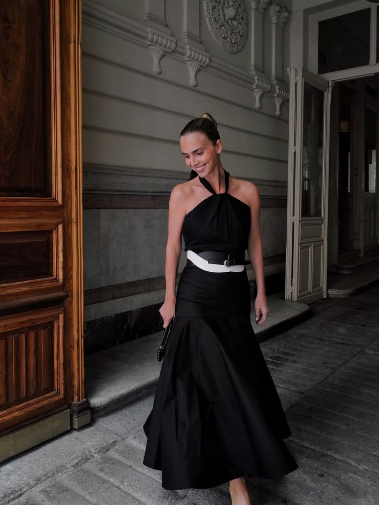 Vestido negro junio 2026