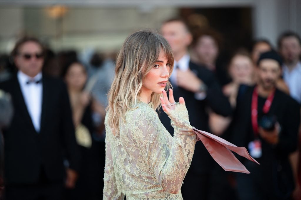 Suki Waterhouse en el Festival de Venecia 2026