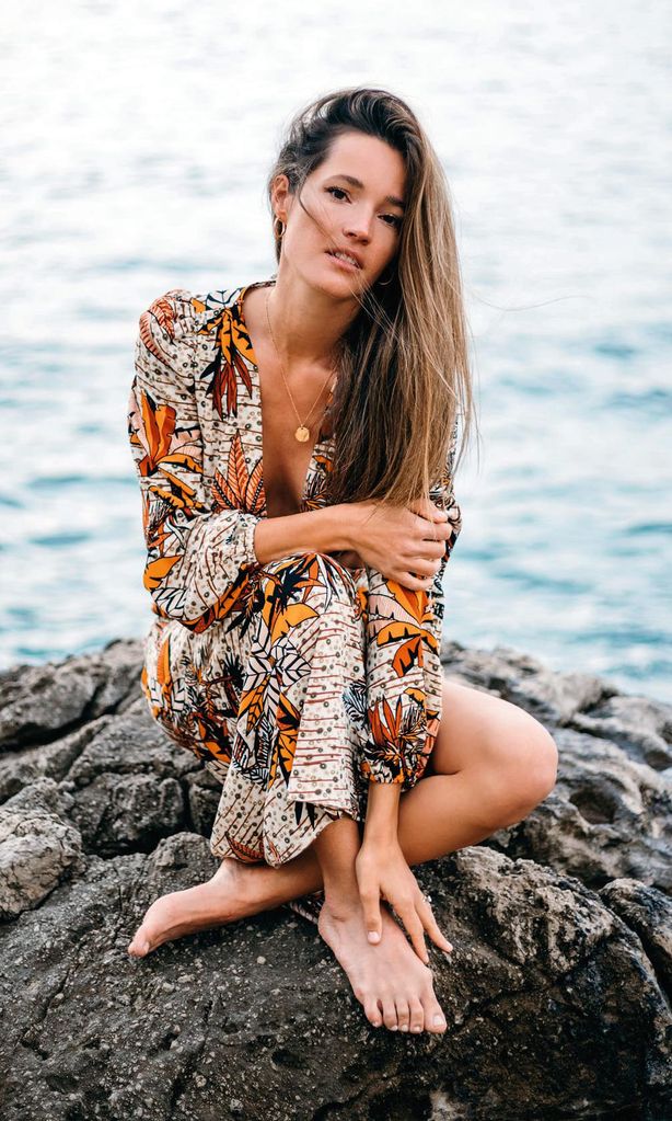LIVING 44 MALENA COSTA
